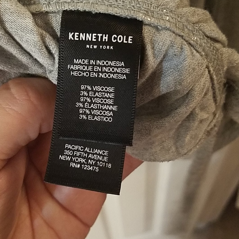 Not your basic tshirt - Picture 5 of 5